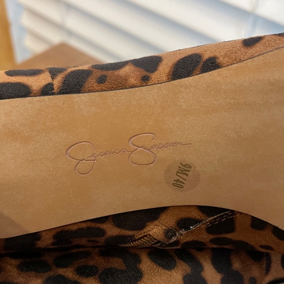 Jessica Simpson Leopard Print Ankle Booties - Picture 3 of 10